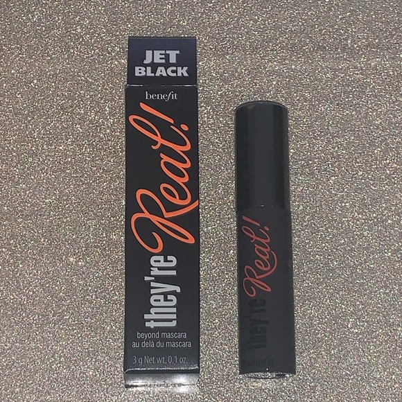 🍒2/$28 or 3/$38🍒 Benefit They’re Real Mascara - Picture 2 of 6